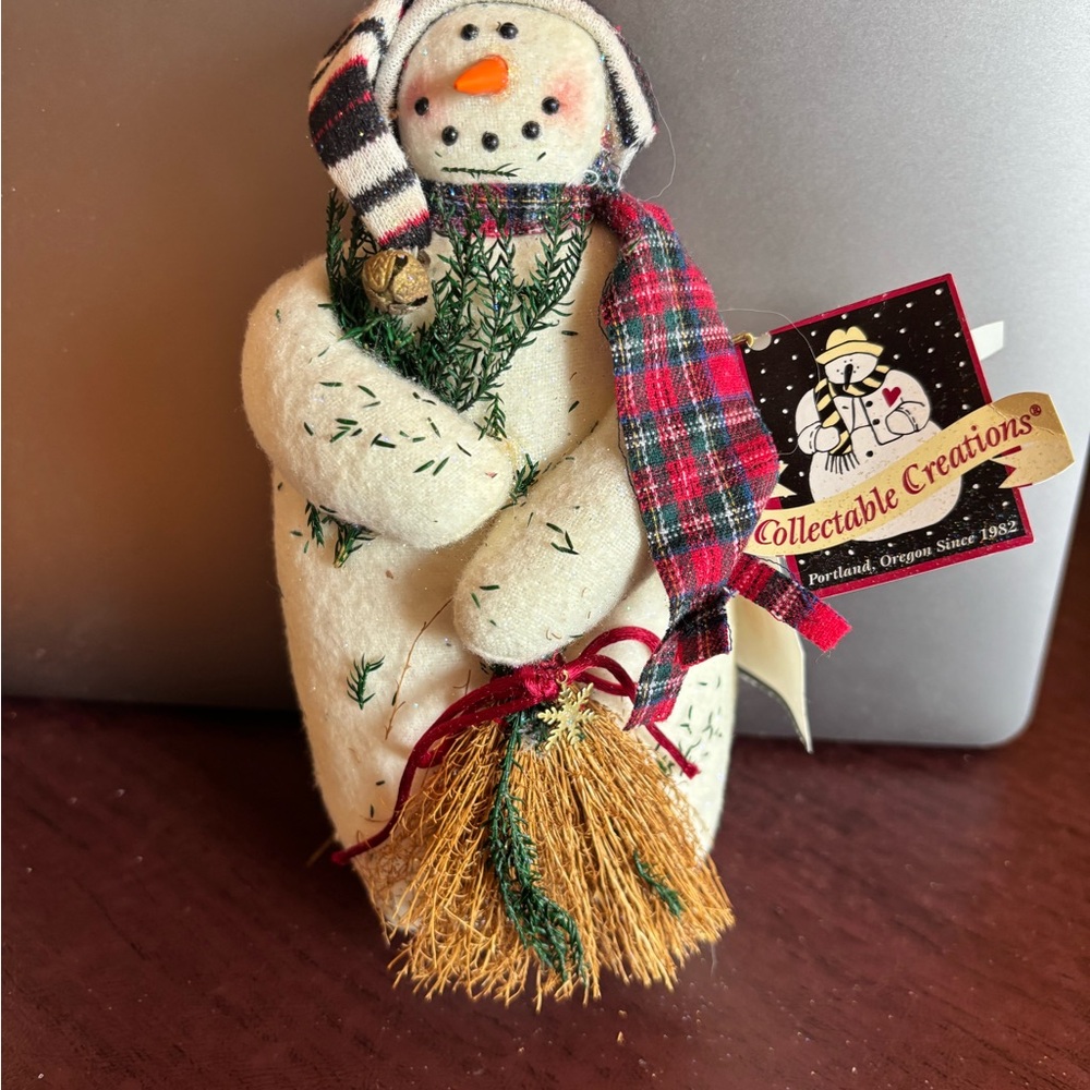 Snowman NWT Collectible Creations folk art handcrafted vintage collectible